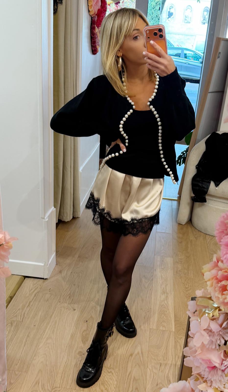 SHORT Pretty Ivory