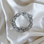 Bracelet Throne