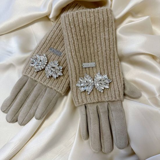 Gray Creamy Gloves