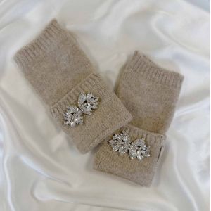 Georges V Cream Fingerless Gloves (sold in pairs)