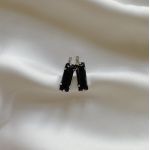 Boucles d'oreilles silver baguette Dark (vendues par paires)