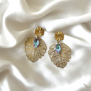 Wind earrings (sold in pairs) Wind earrings (sold in pairs)