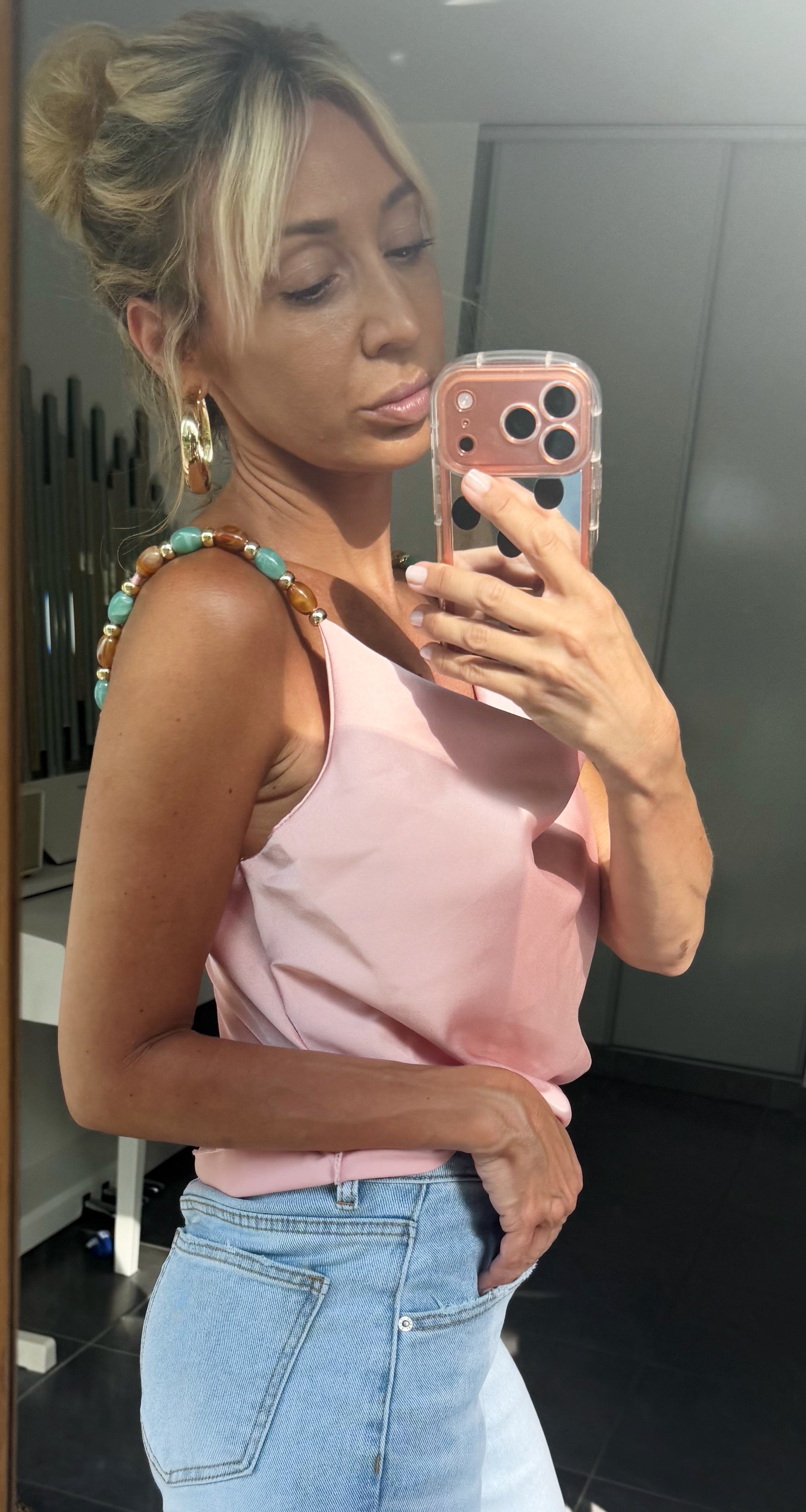 TOP Elvira rose