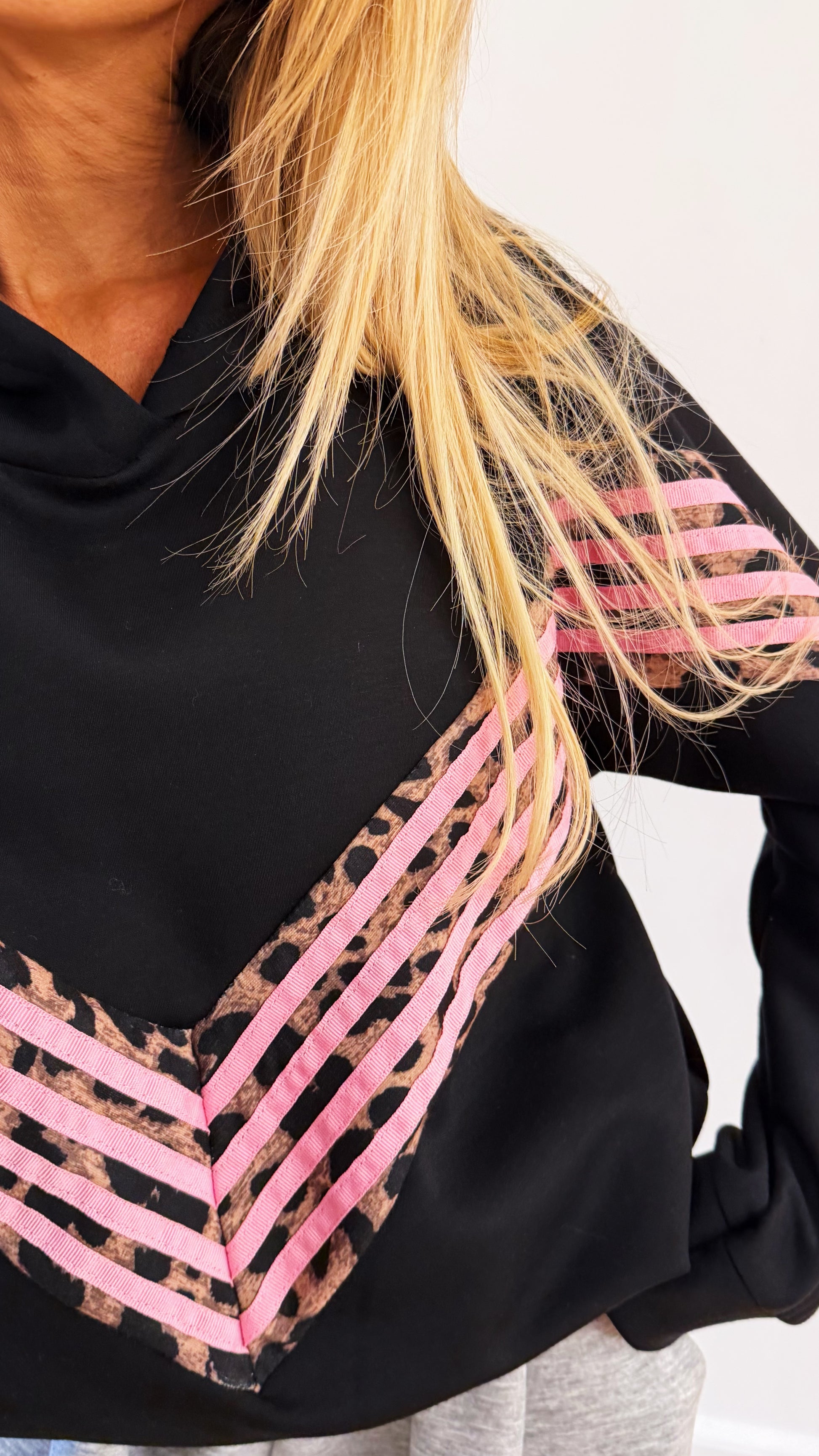 SWEAT more Love noir