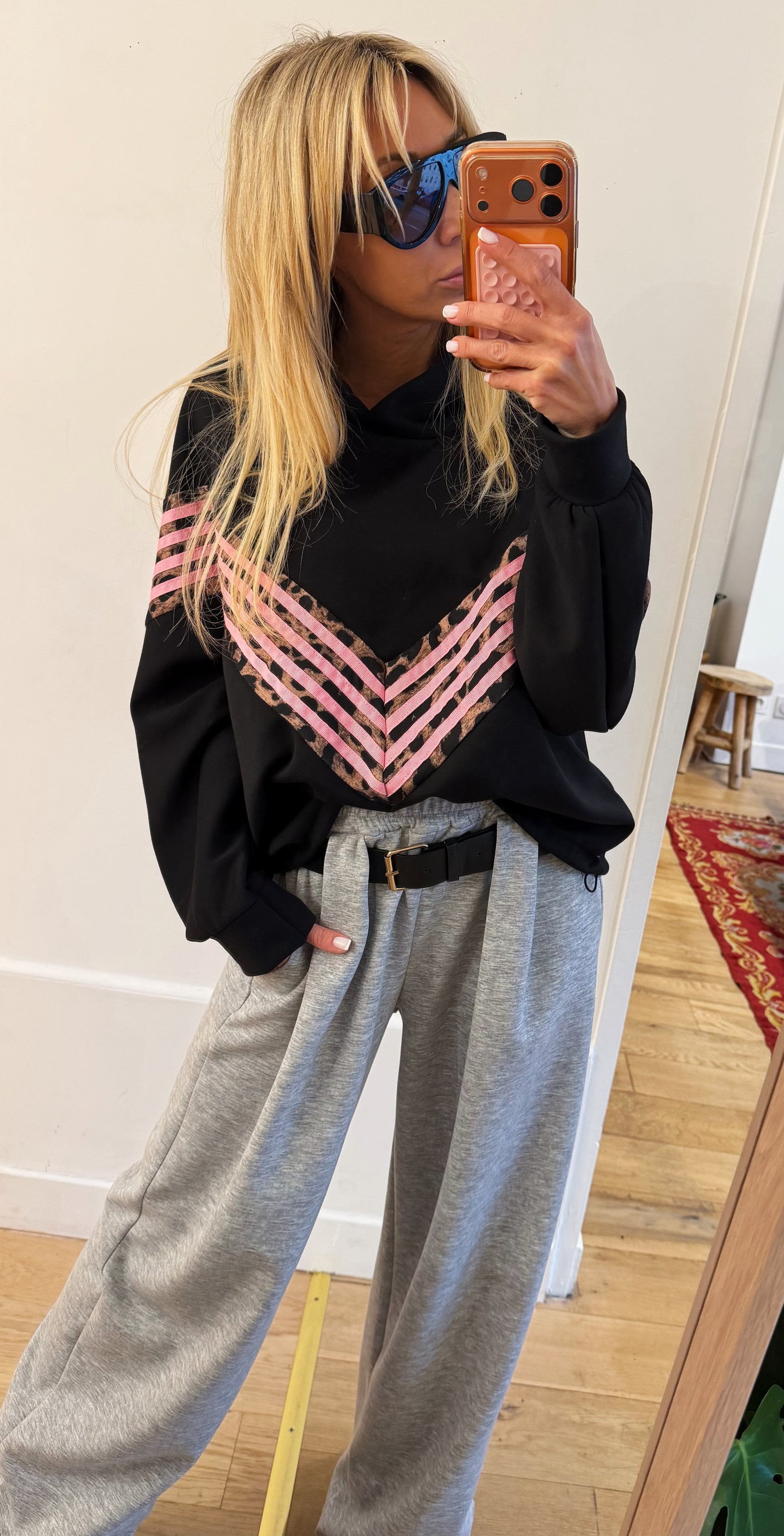 SWEAT more Love noir