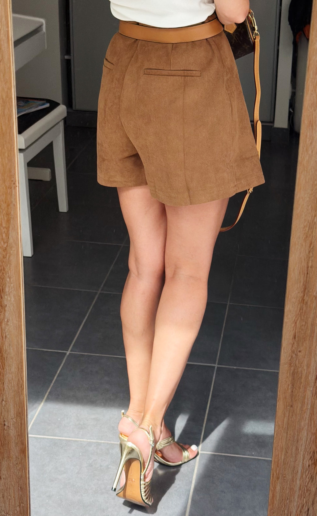 SHORT Camel