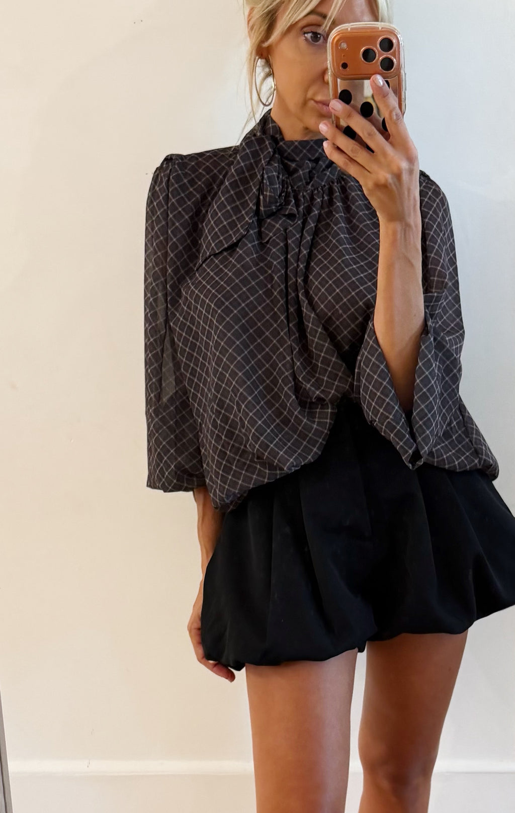 SHORT Syra