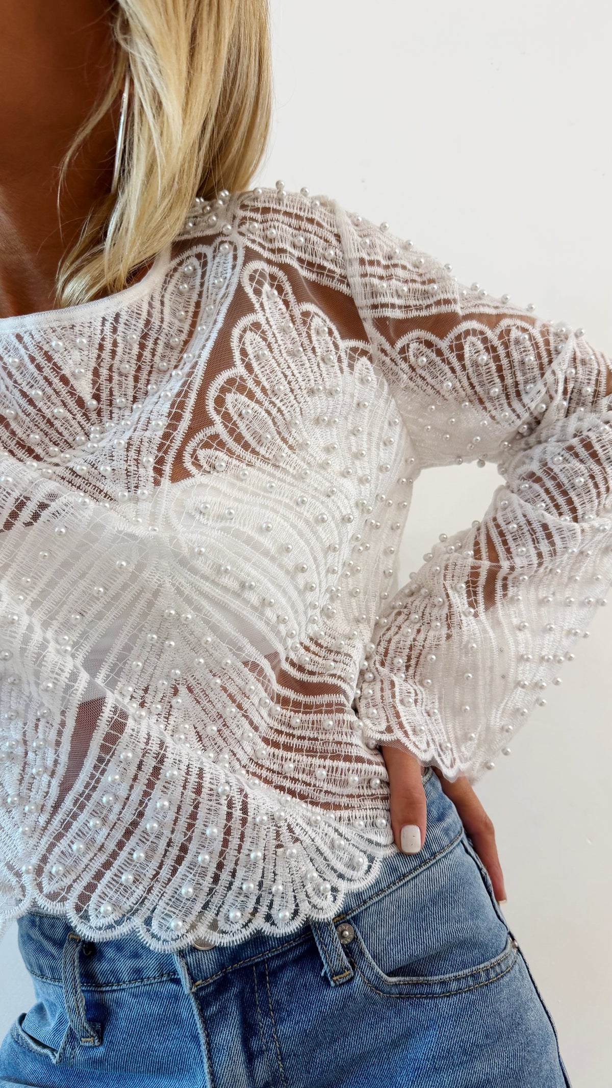 TOP Pearl white