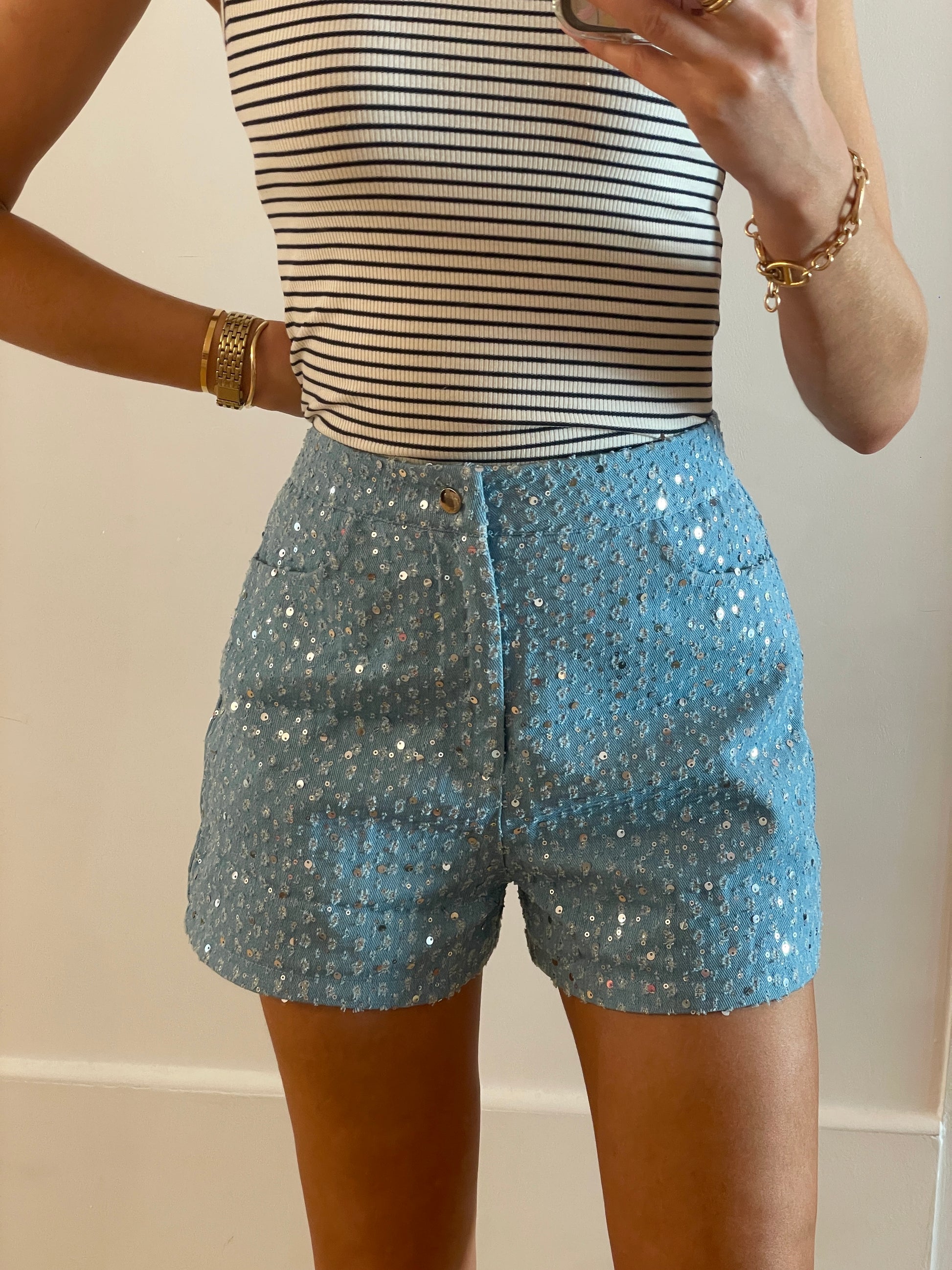 SHORT Monday