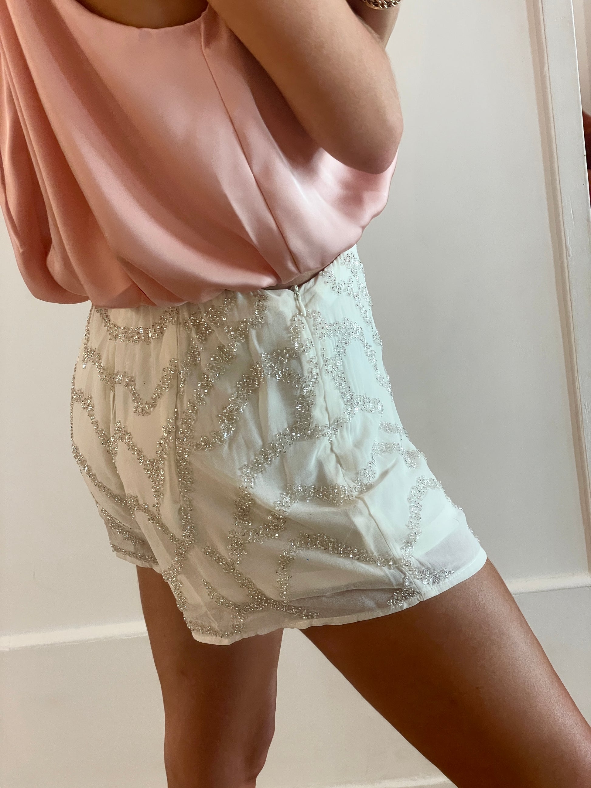 SHORT Ania