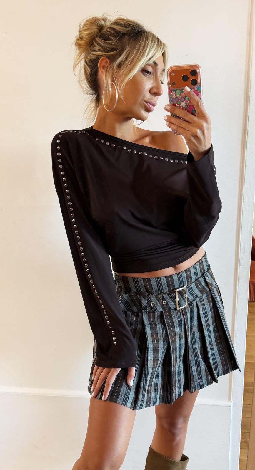 SHORT Benedicte
