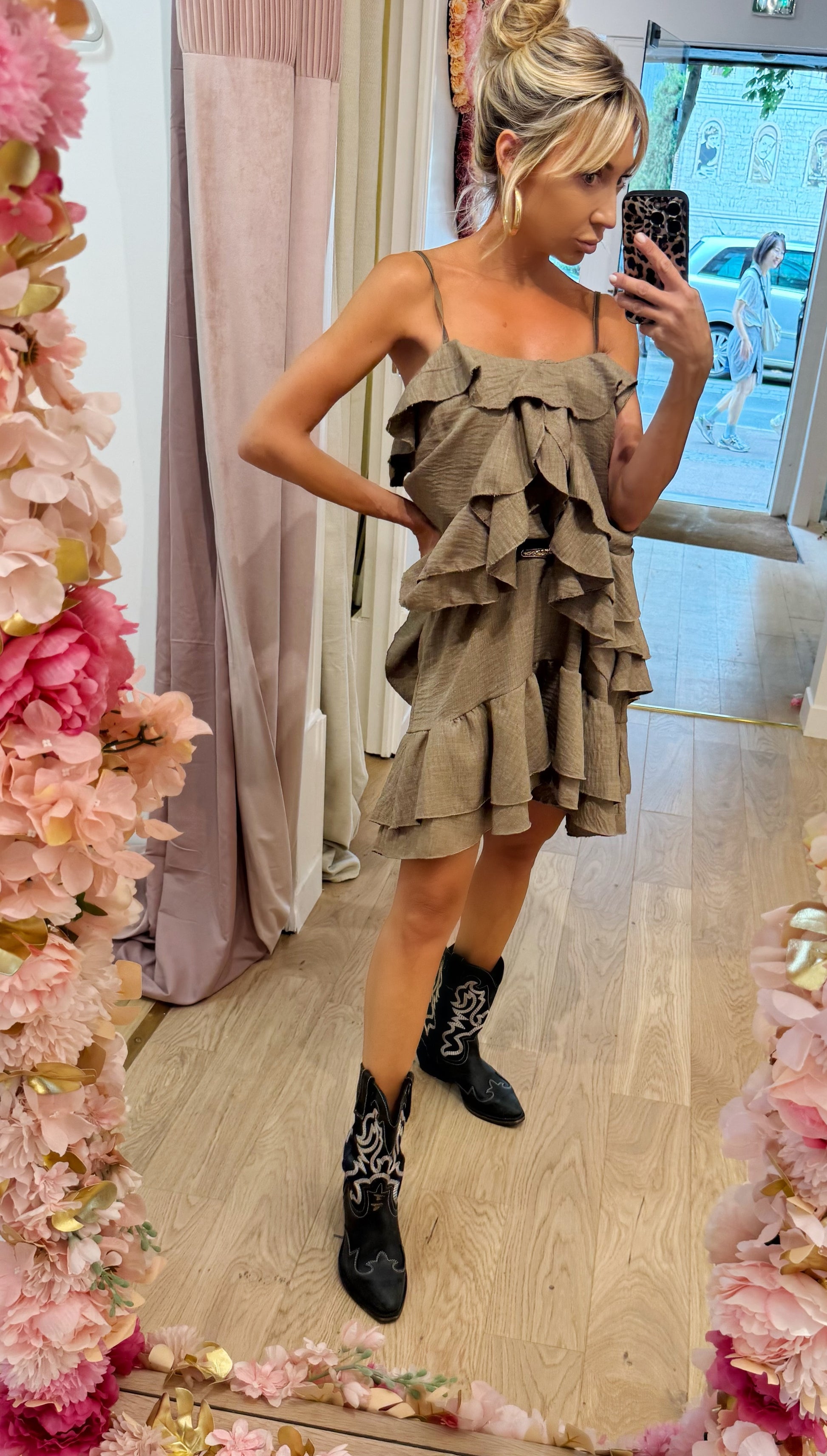 ROBE Bohemian Coffee